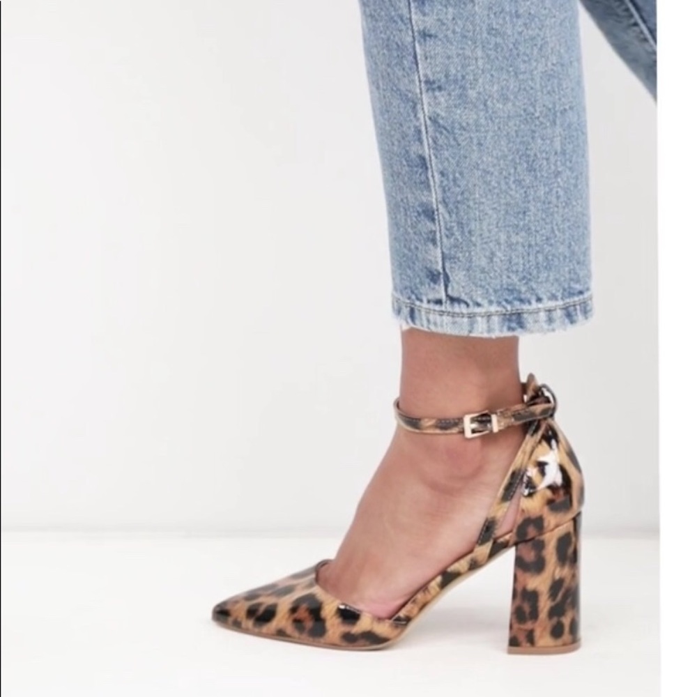 🌹✅Patent leather leopard print healed shoes. - Picture 2 of 7